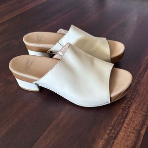 Dansko Maci Slide Sandal clog 39 white